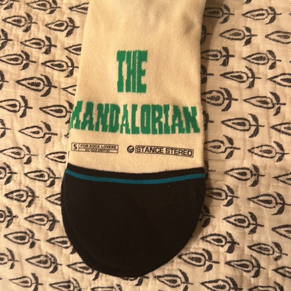 NWT STANCE Star Wars Mandalorian GROGU West Crew Socks Green Sz Large - Picture 4 of 8